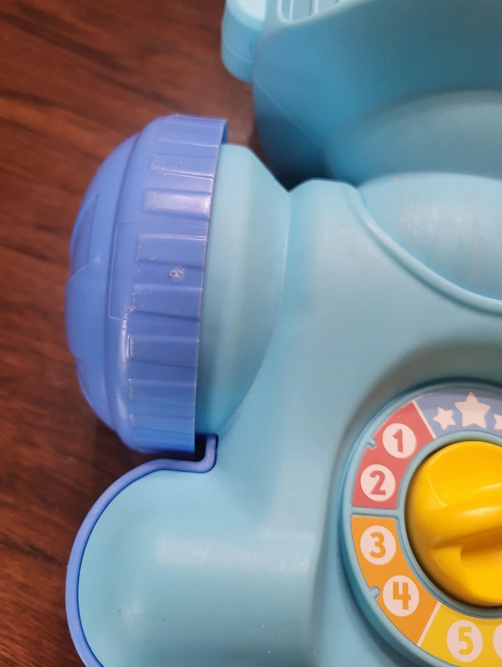Fisher-Price Toddler Toy Laugh & Learn Light-Up Learning Vacuum